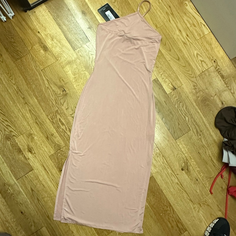 PrettyLittleThing Blush One-Shoulder Dress - Picture 2 of 5